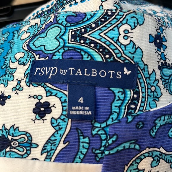 Talbots top, size 4, NWOT, never worn. - Picture 7 of 8